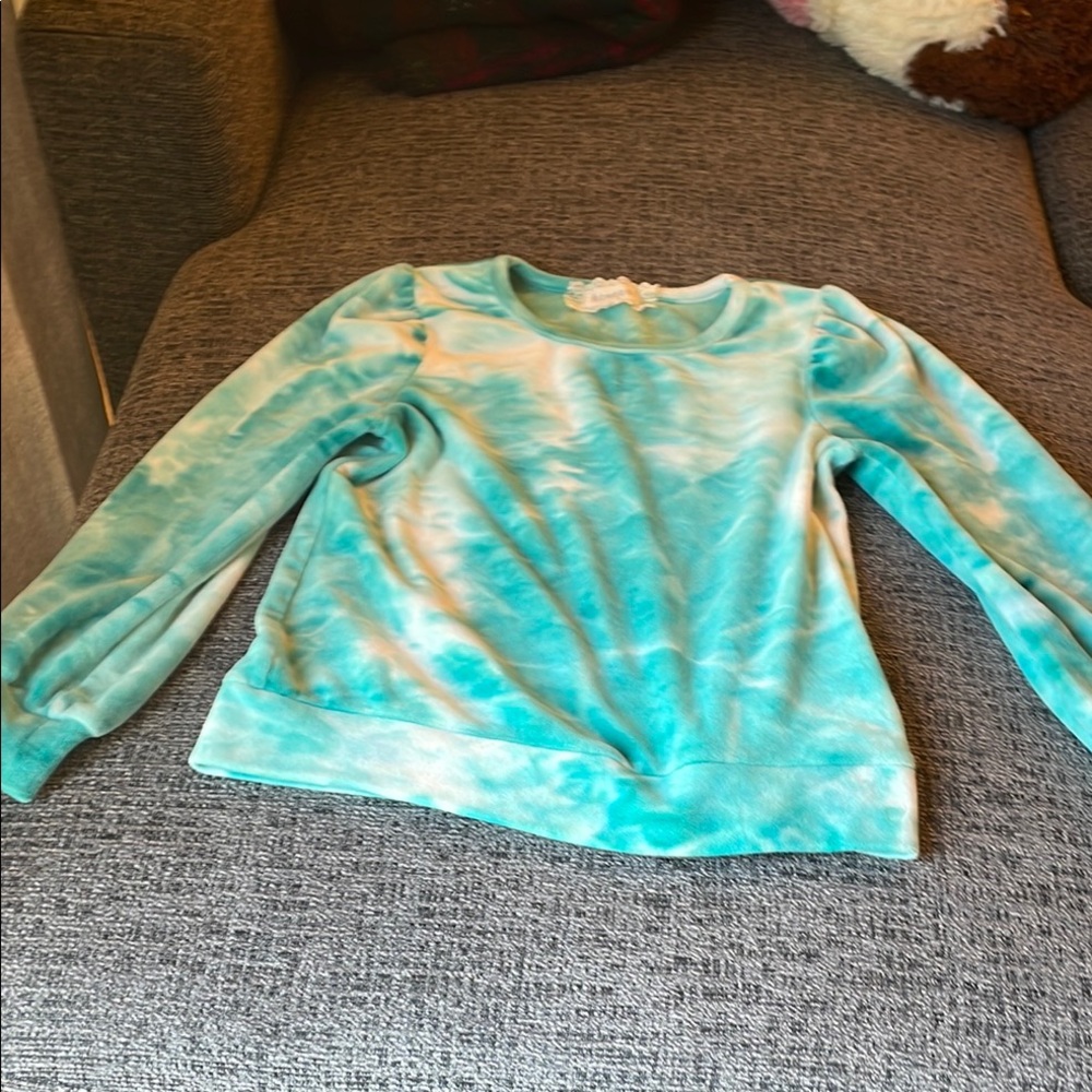 btween Blue and White Tie-Dye Sweatshirt